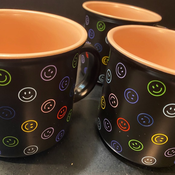 NEW Rainbow Smiley Face Coffee Mug - Picture 7 of 9